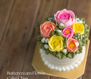 Vanilla Cake. Buttercream flowers. The perfect combo.