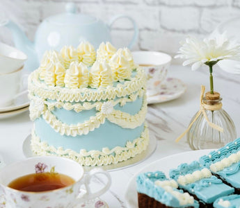 Vintage Cake Decorating!