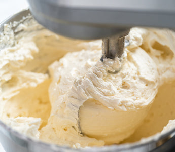 How to Crumb Coat a Cake?